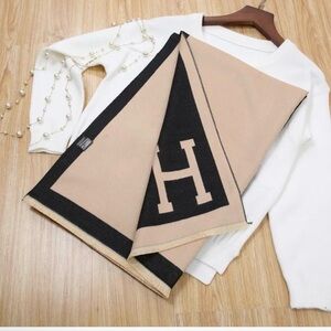 New Hermès Beige and Black H-Patterned Scarf